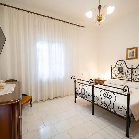 Casa Apollonia Riola Sardo